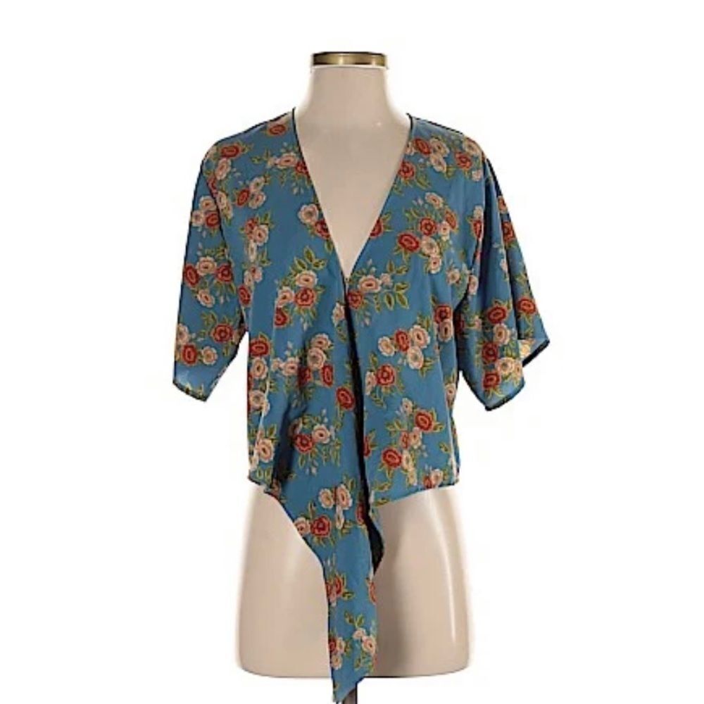 Amuse Society Short Sleeve Floral Front Tie Top
